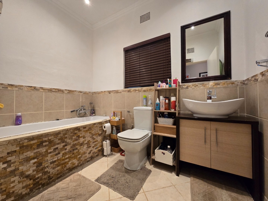4 Bedroom Property for Sale in Dan Pienaar Free State